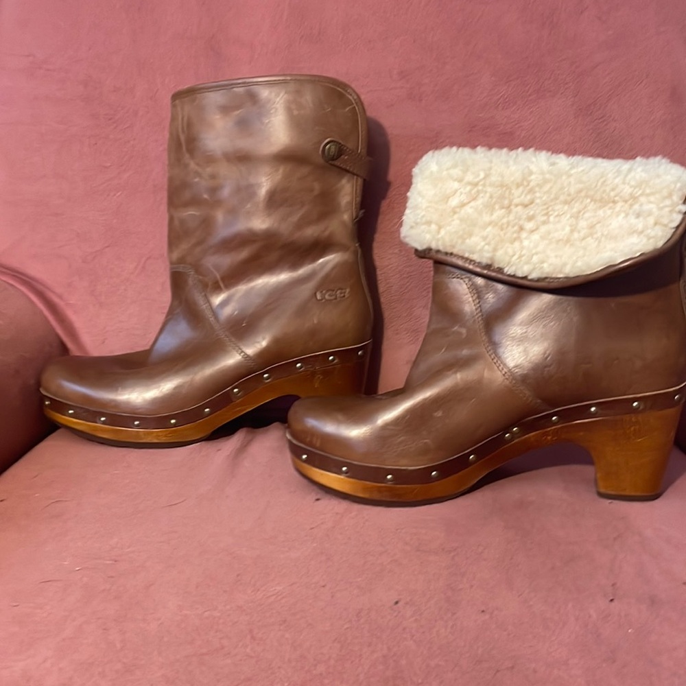 UGG Australia Lynnea sheepskin winter boots women’s size 8 EUR 39 brown leather